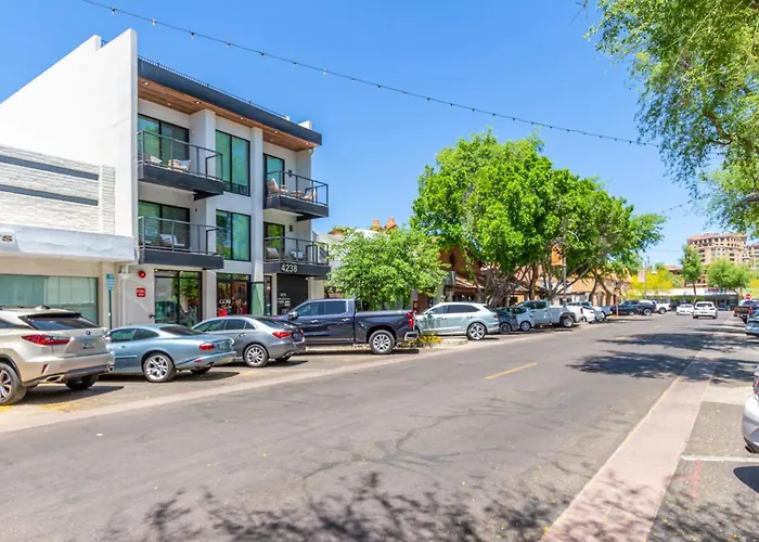 The Lux At Craftsman - Old Town Penthouse 2 *