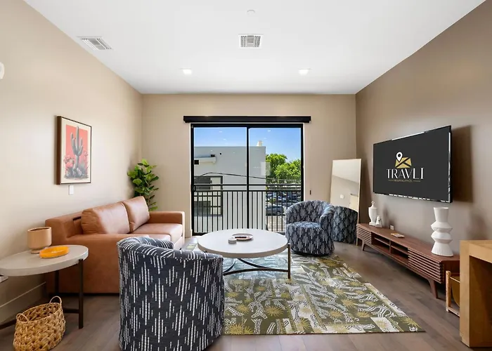 The Lux At Craftsman - Old Town Penthouse 2 Holiday home