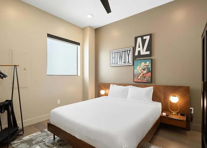 The Lux At Craftsman - Old Town Penthouse 2 Holiday home